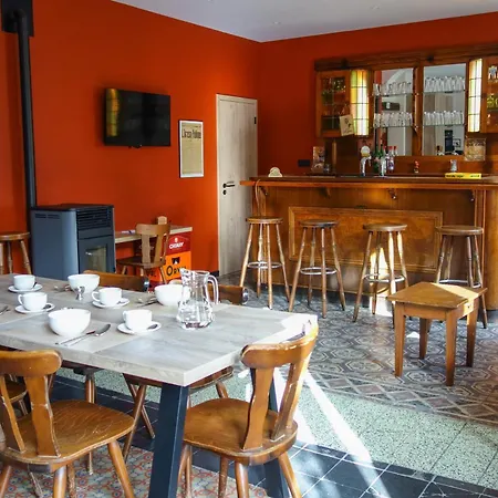 Tatil Evi La Chapelle Vaux-sur-Sure